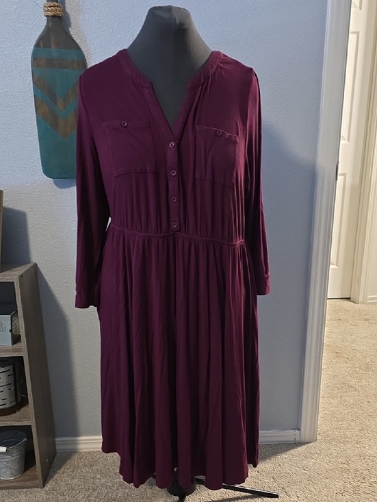 torrid Dresses & Skirts - torrid Plum Button-Front 3/4 Sleeve Midi Dress
